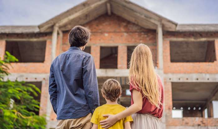 Gerade für jungen Menschen und Familien ist die Wohnungsbauprämie ein wichtiger staatlicher Zuschuss für die eigenen vier Wände. ( Foto: Shutterstock - Elizaveta Galitckaia )