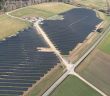 17,6 MW Solarpark Bruchweiler versorgt zwölftausend Haushalte mit (Foto: ABO Energy GmbH & Co. KGaA)